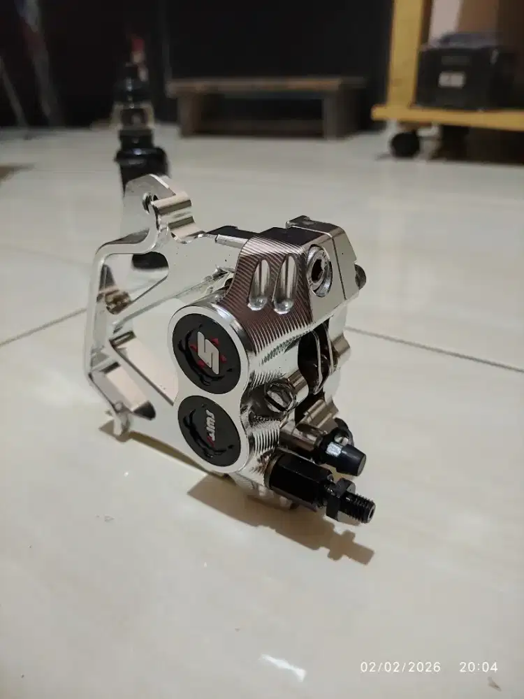 Kaliper swits 4piston radial