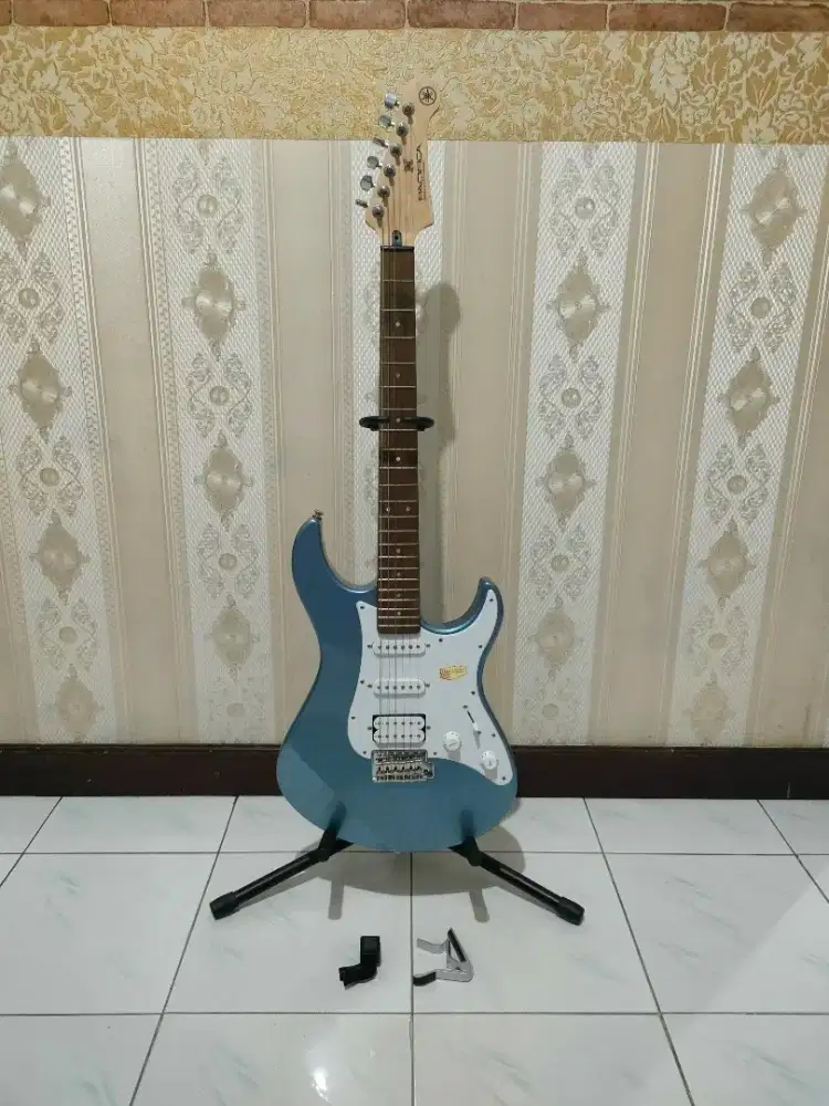 Gitar Yamaha Pacifica PAC 112J PAC112J
