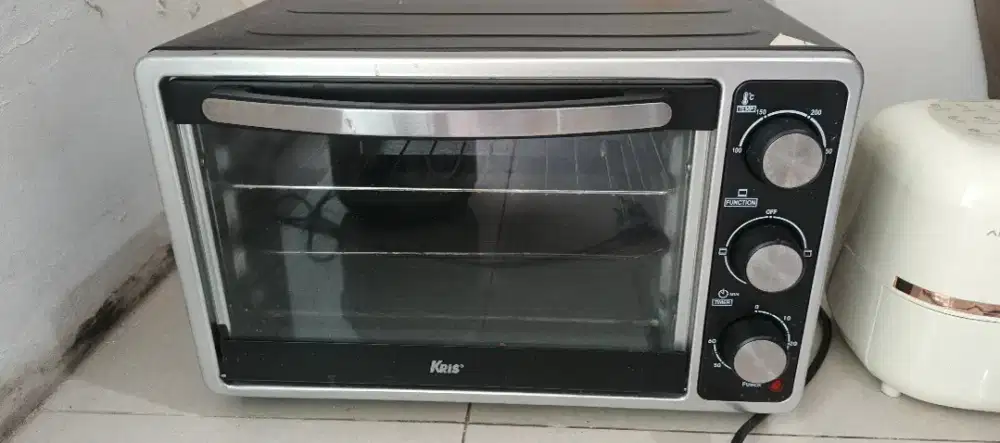 Dijual muraahhh oven listrik, masih berfungsi normal semua