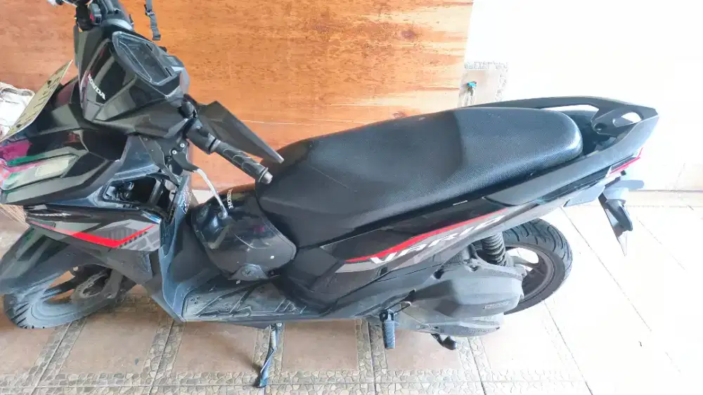 Honda vario 125 cc warna hitam