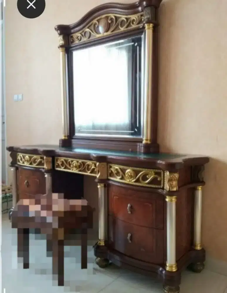 Meja Rias Mewah Jati Klasik