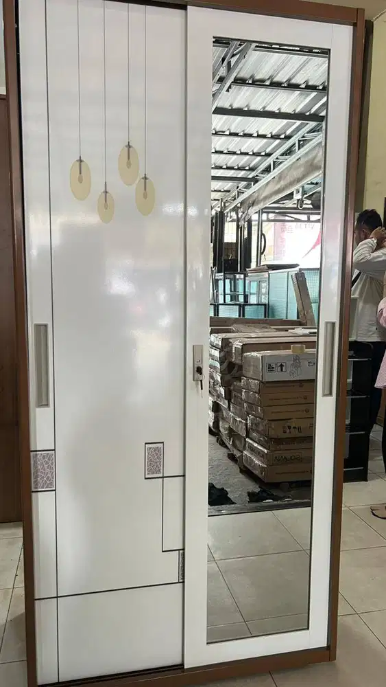 Lemari Besi Sliding Baju Pakaian 2/3/4 Pintu Geser