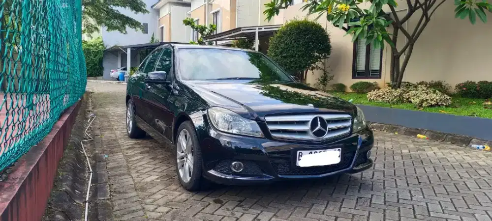 Mercedes benz Mercy C200 W204