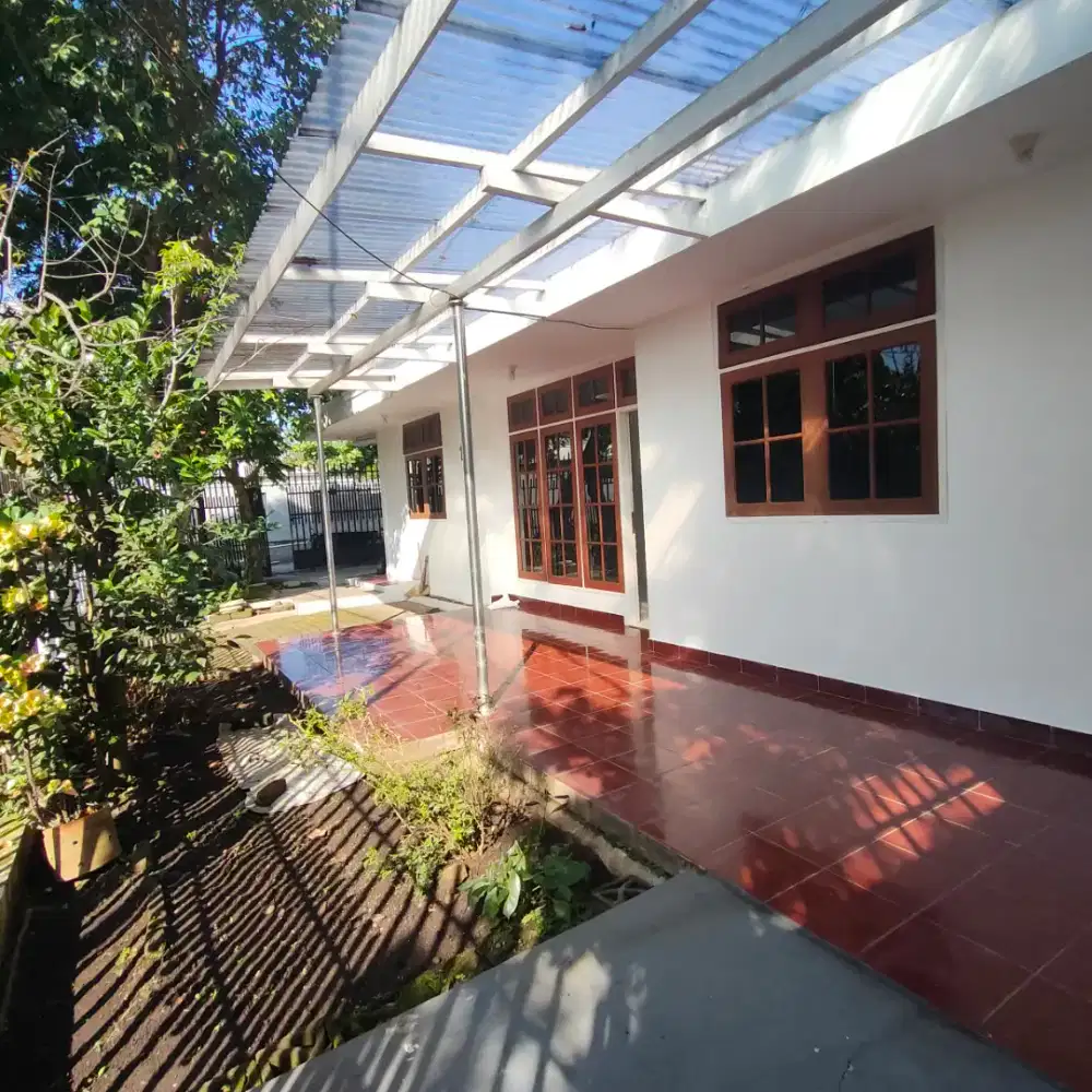 Rumah Terawat Hook Sayap Cikutra - Sukaluyu