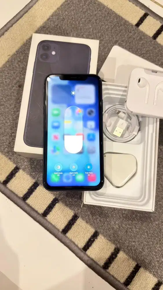 Iphone 11 Black 128GB Lengkap Terdaftar