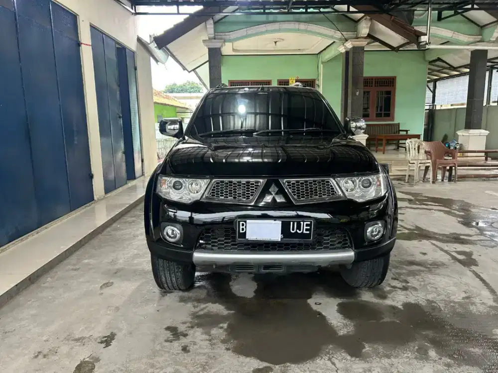 Mitsubishi Pajero sport Dakar 2.5 A/T 2011