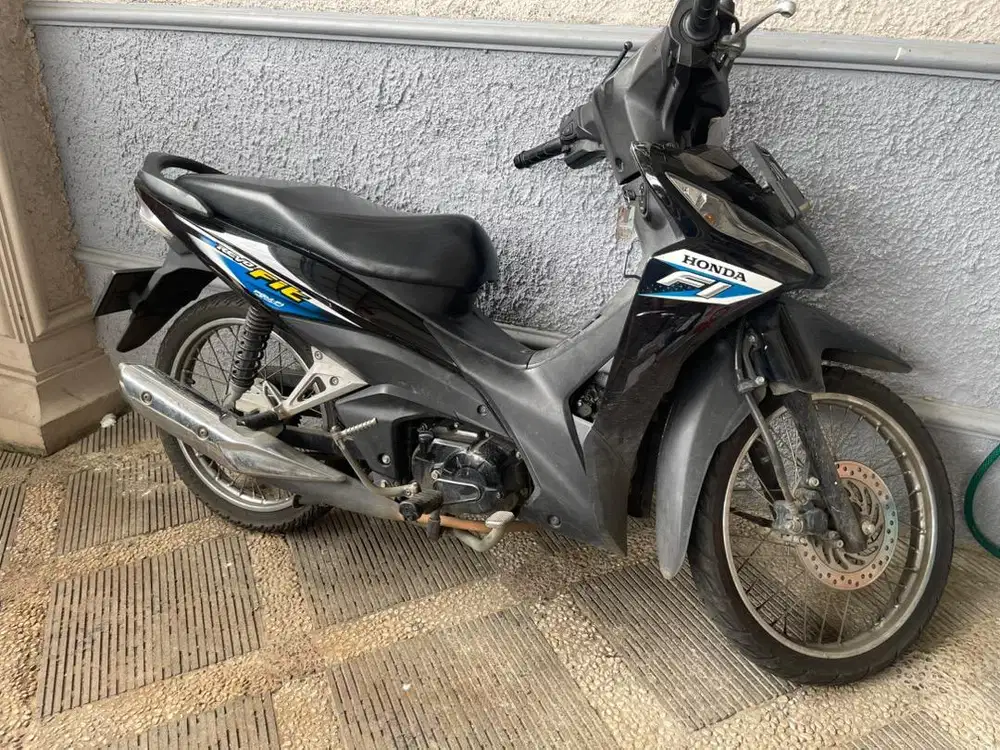 dijual motor honda revo fit barang hadiah