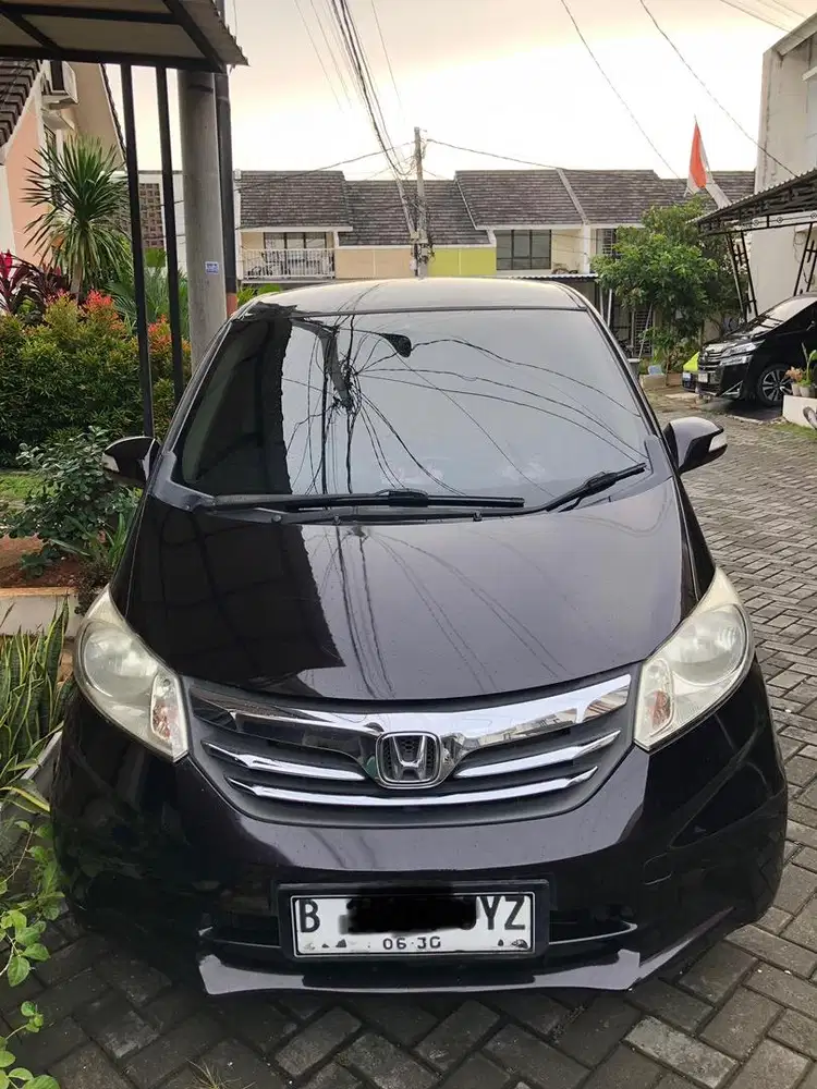 HONDA FREED PSD 2012