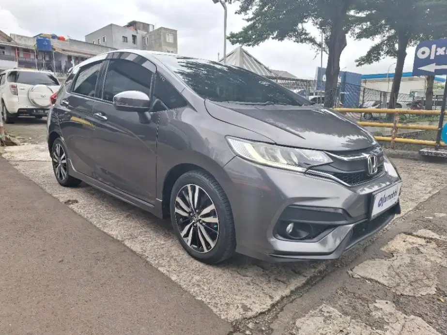 DP MURAH Honda Jazz 1.5 RS Bensin-AT 2019 Abu CAICD