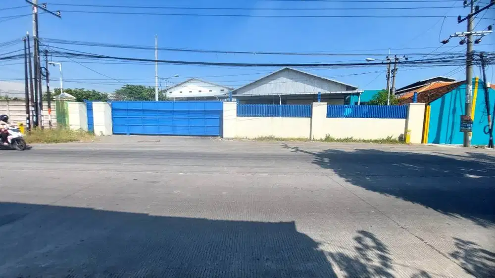 DISEWA GUDANG SIAP PAKAI TIDAK BANJIR DI MENGANTI AKSES 40FT TINGGI 7M