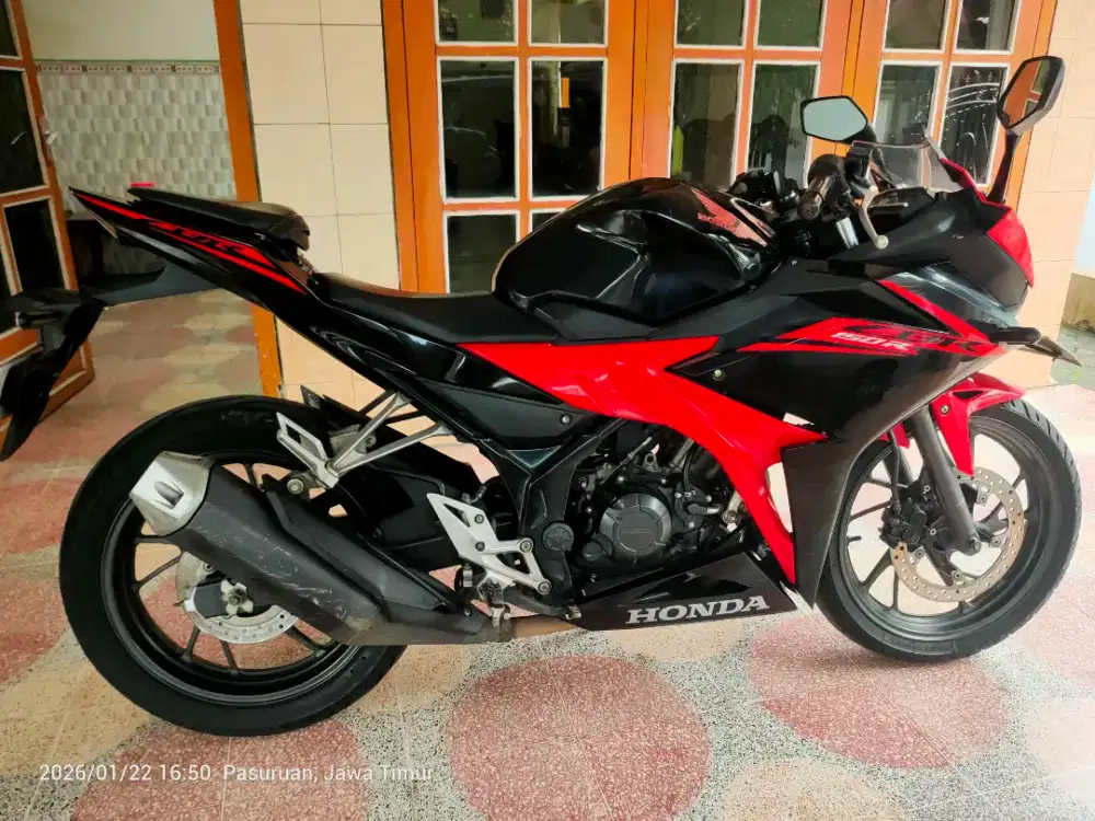 Honda CBR 150R 2018