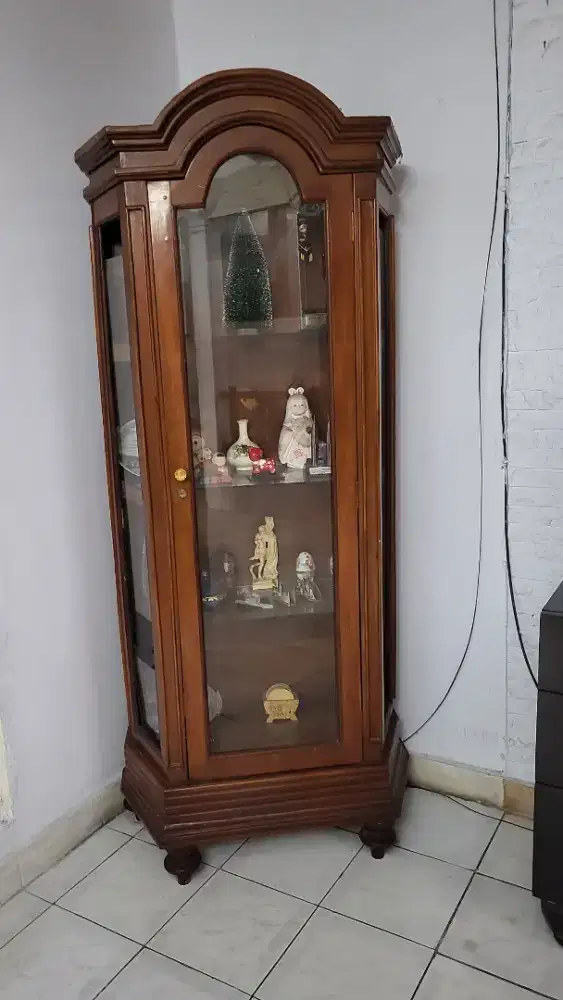 Jual apa adanya lemari pajangan kayu jati