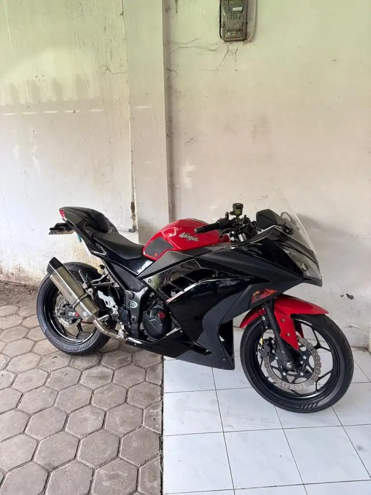 Ninja 250 FI Special Edition