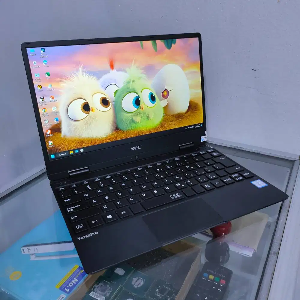 LAPTOP BAGUS, TIPIS, RINGAN, LAYAR FHD JERNIH