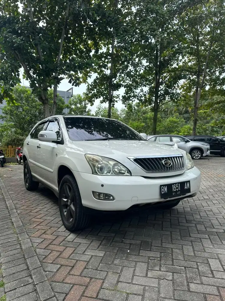 Toyota Harrier Lprem 2011 kondisi ok