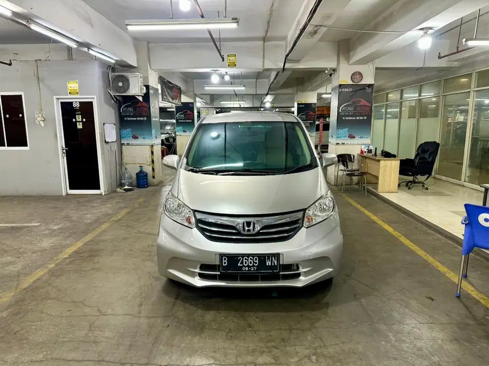 Honda Freed PSD Matic 2012 / 2013 E AT