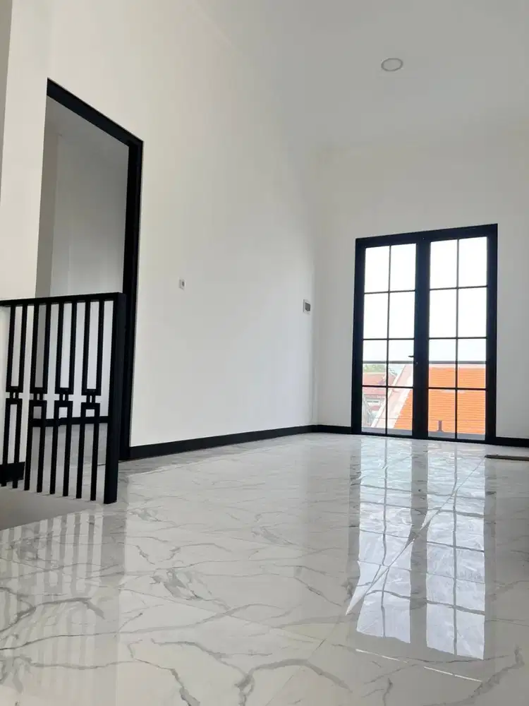DIJUAL RUMAH BARU 2LT BABATAN PANTAI BANGUNAN TINGGI ADA SERVICE AREA