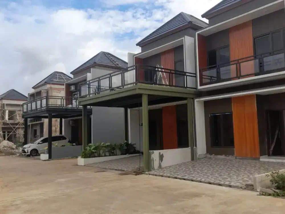 Rumah mewah pinggir jalan Raya Utama, Cukup Booking 5 juta FREE BIAYA BIAYA SEMUA