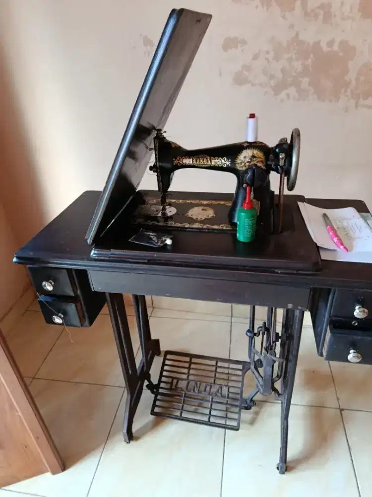 Mesin jahit bekas