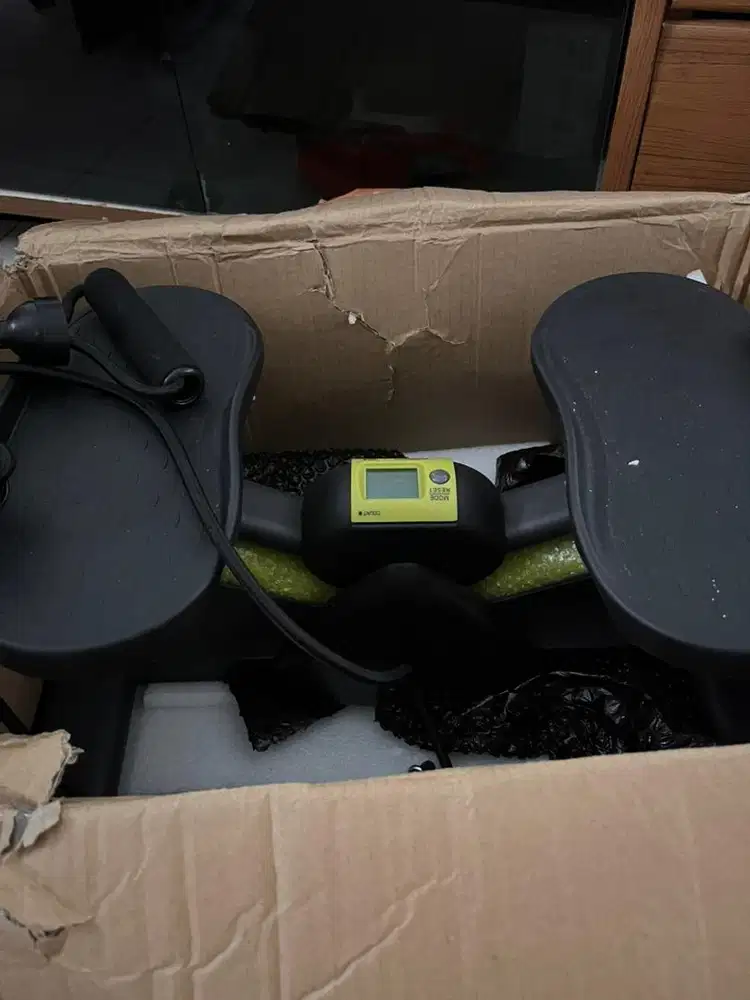 V Stepper Alat Olahraga