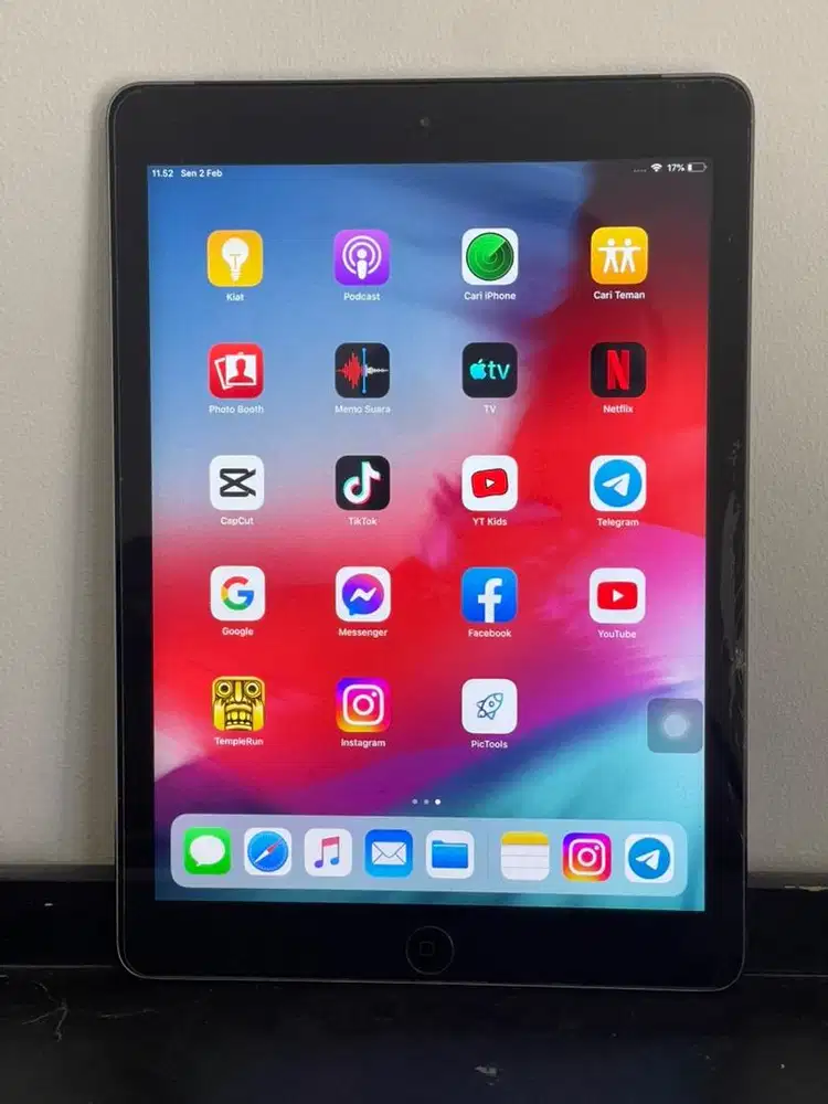 iPad Air 1 32GB Wifi Only Space Gray Apa adanya tc retak