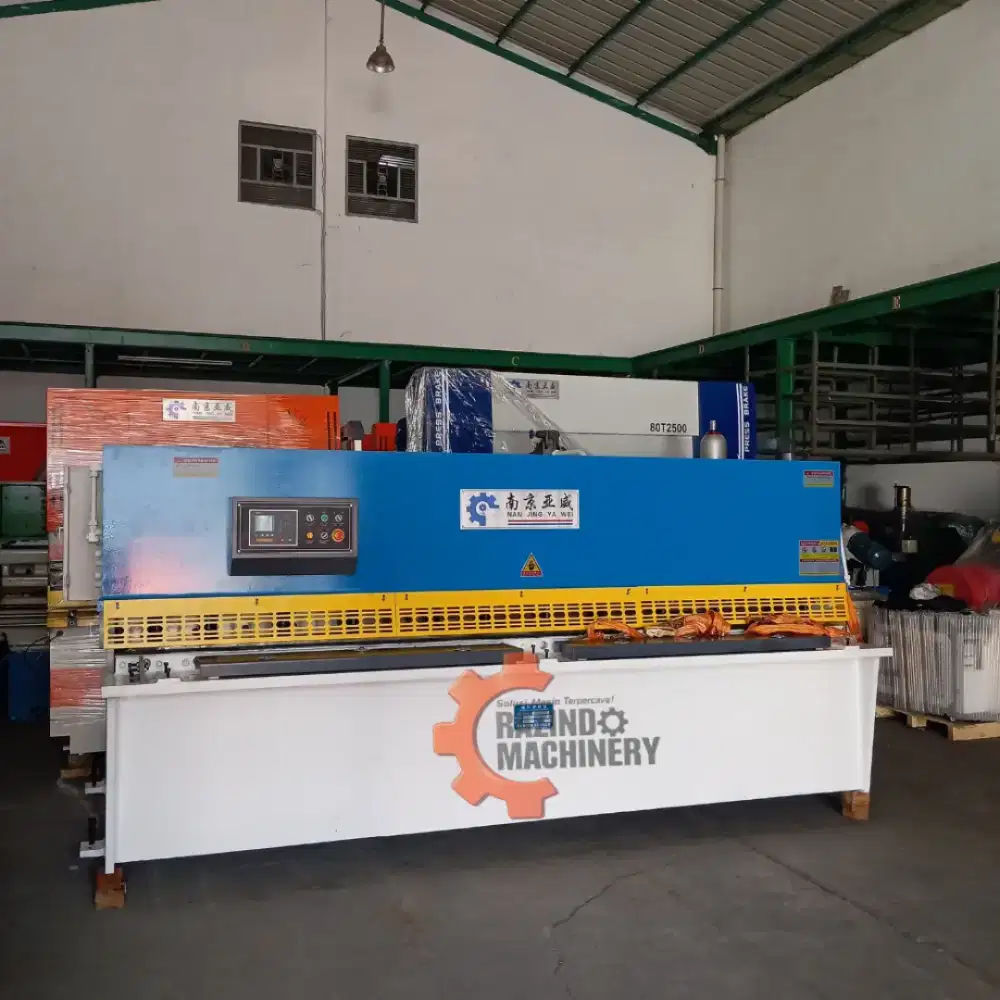 Mesin Shearing Potong Plat Besi