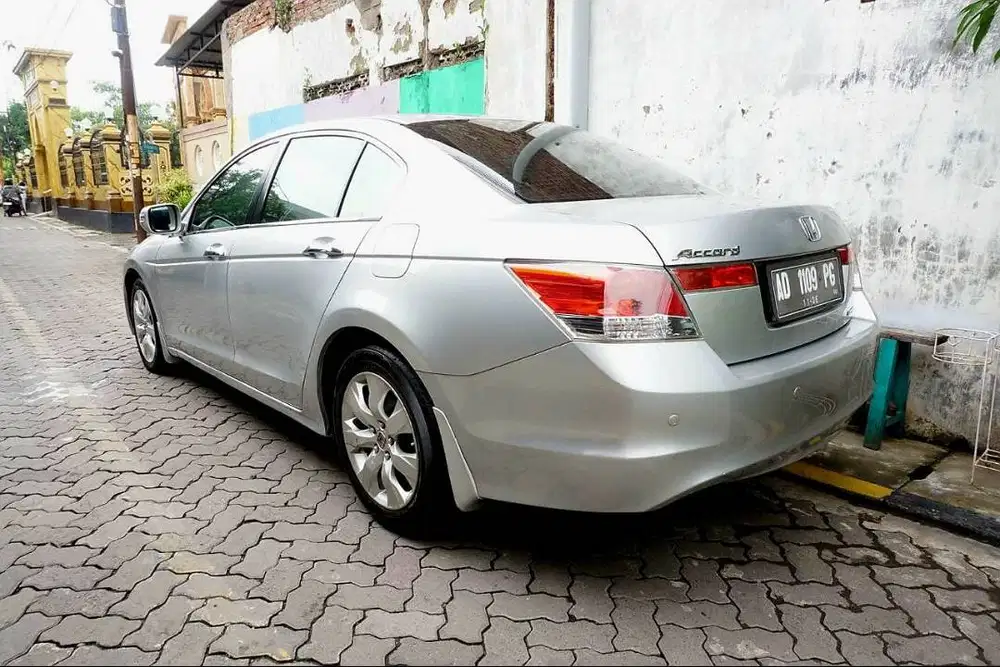 Honda Accord tahun 2008
