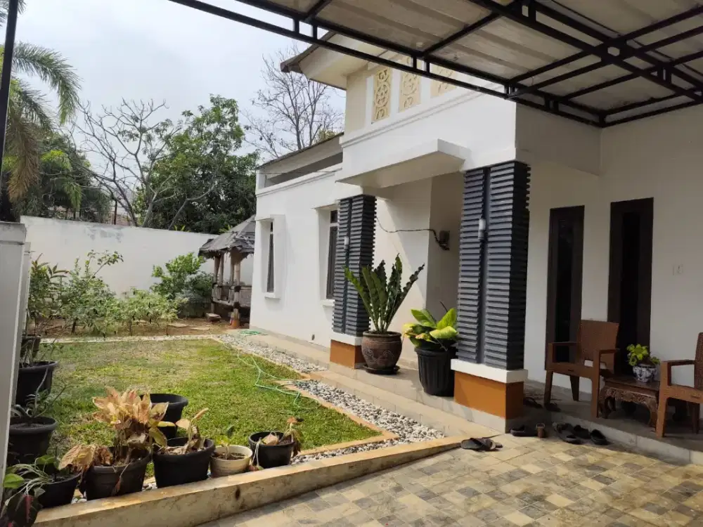 Jual Cepat Rumah  dan Taman Luas Hook Dalam Cluster Bekasi Barat