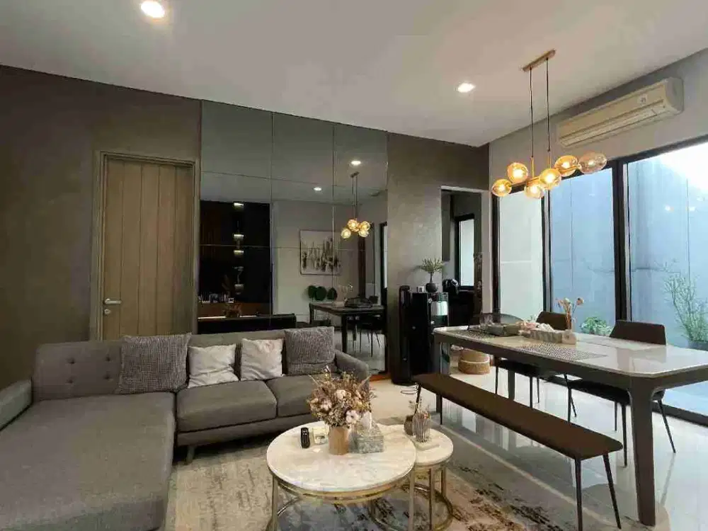 RUMAH BAGUS FULL FURNISHED TERAWAT BERSIH RAPI