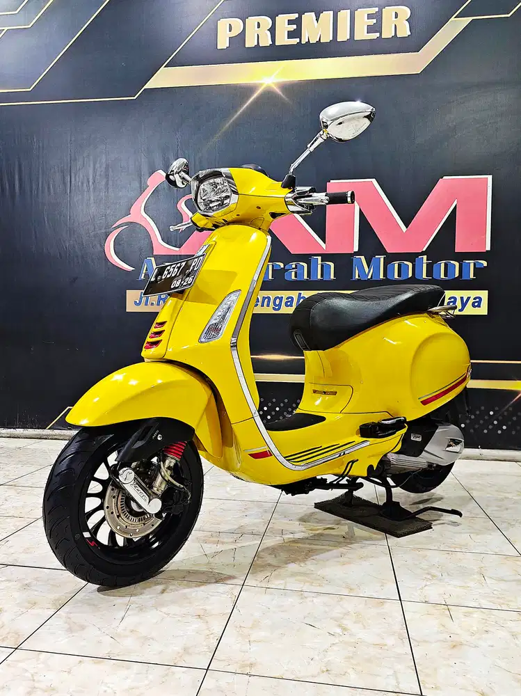 Sprint S abs clasic Modern Yellow Sole glossy .Anugerah motor rungkut