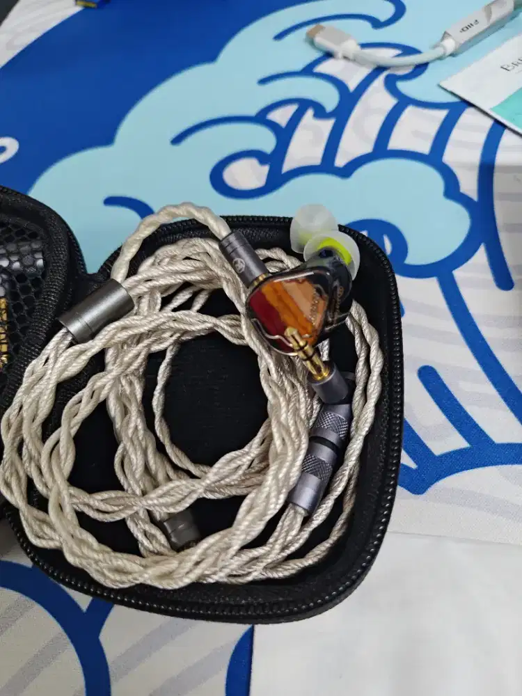 IEM Juzear Dragonfly 81T minus