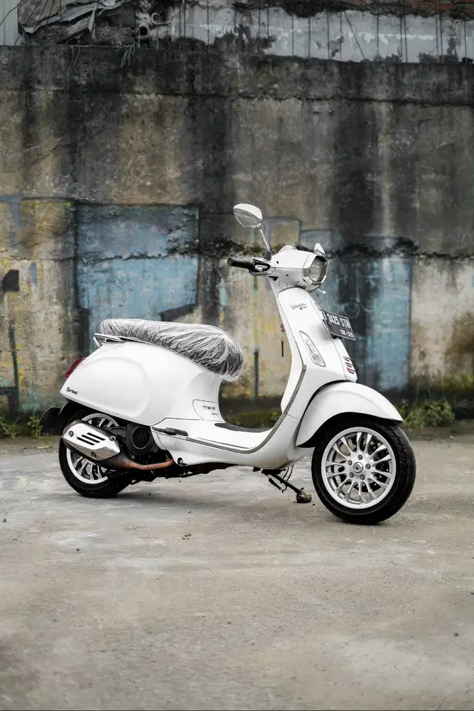 JUAL VESPA MATIC BEKAS/SECOND SPRINT 150 3VIE 2015 MURAH BERGARANSI