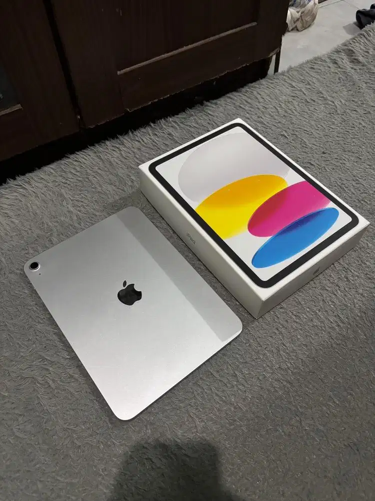 iPad Gen 11 Silver 128gb Wifi Only Warranty ON NEGO