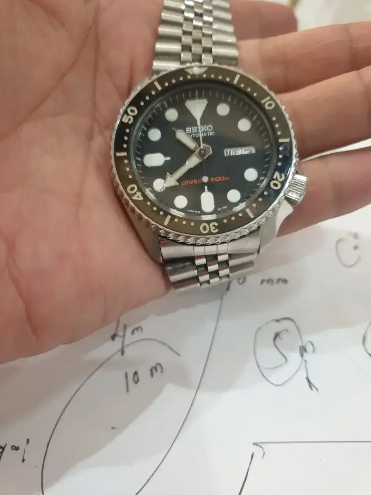 Jam tangan Seiko 5 sports