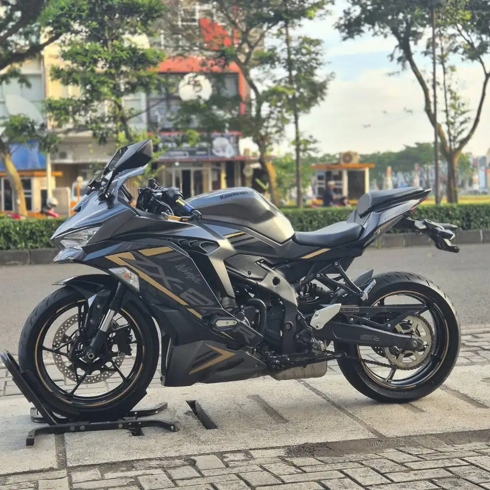 KAWASAKI ZX25R ABS QS 2021 GREY PAJAK PANJANG KM RENDAH SIAP TOURING