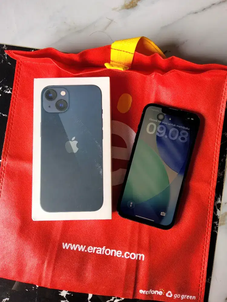 Dijual Cepat Iphone 13 128 GB MIdnight Blue Good Condition !! BU