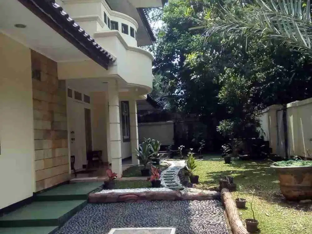 Dijual Rumah di  nusa dua citra grand cibubur