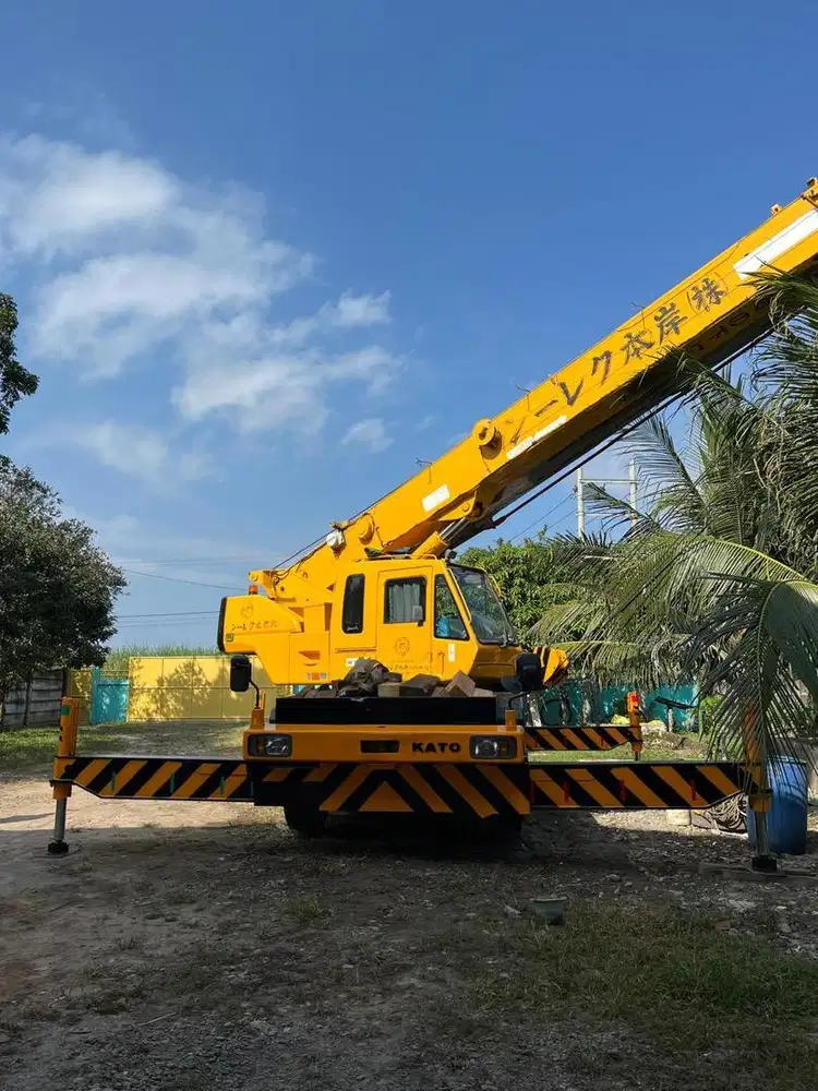 Rough terrain crane Kato SR250H-V3