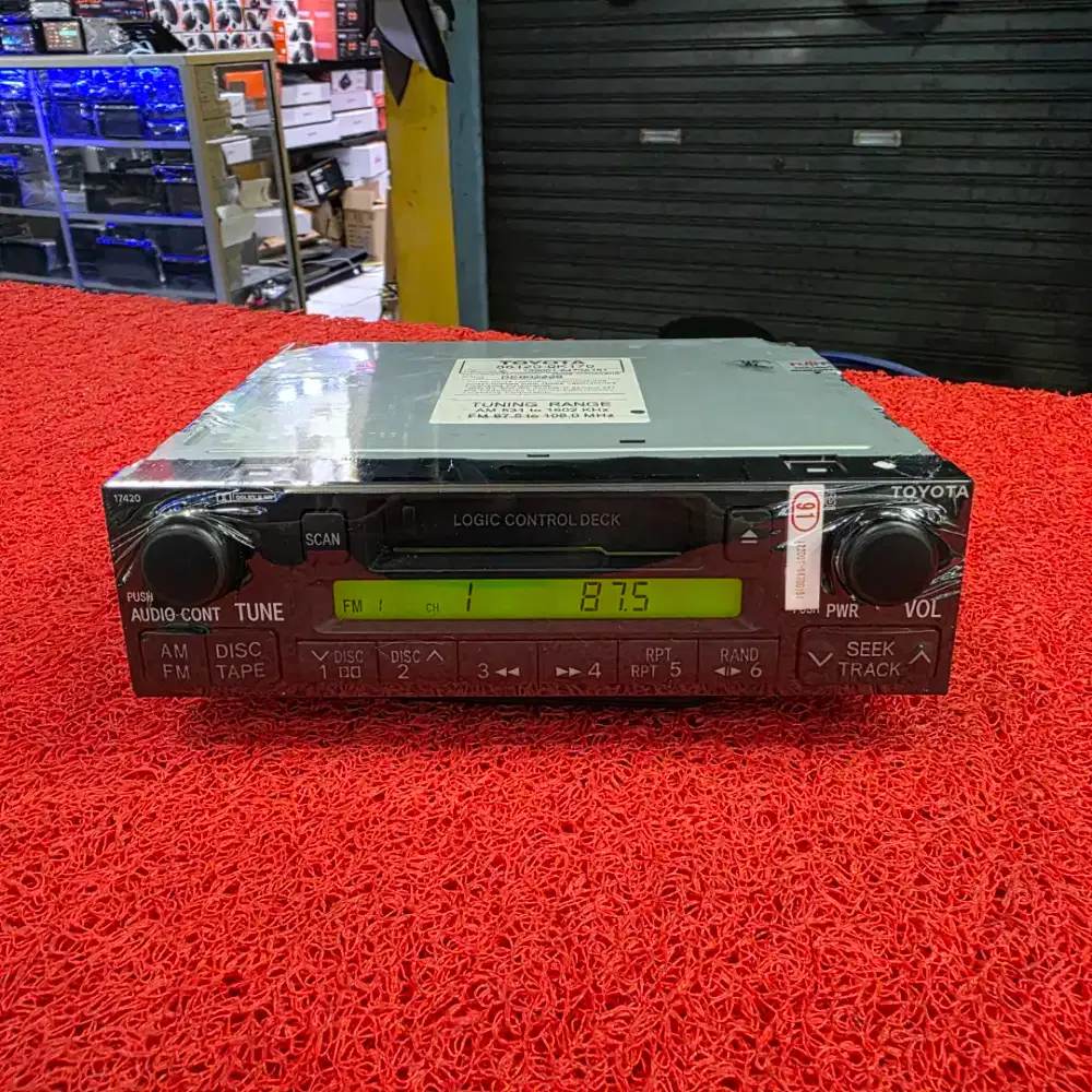 Head Unit Single Din Toyota Innova G 2005 Kaset Radio FM AM Orisinil