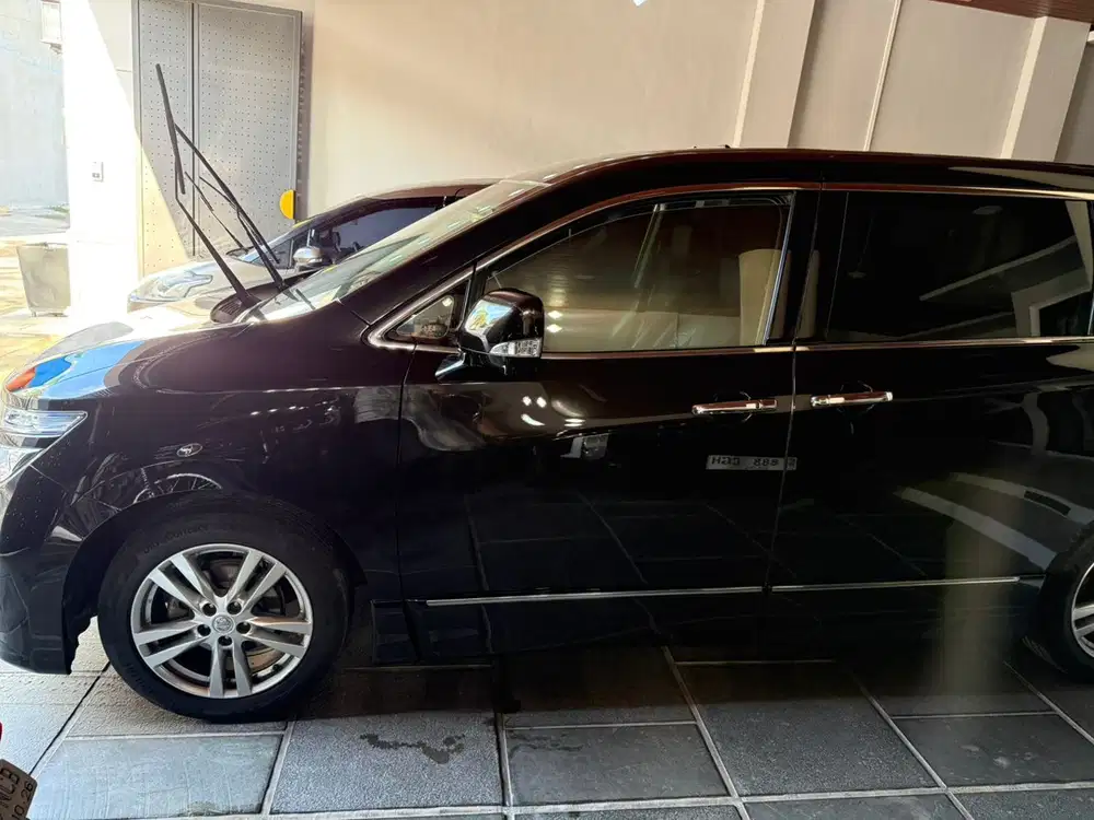 Nissan Elgrand 2013 Bensin