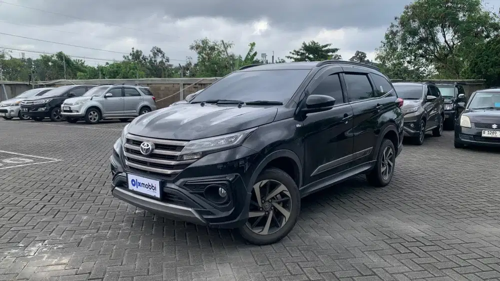 DP 1 JUTA Toyota Rush 1.5 GR Sport Bensin-AT 2022 UZU