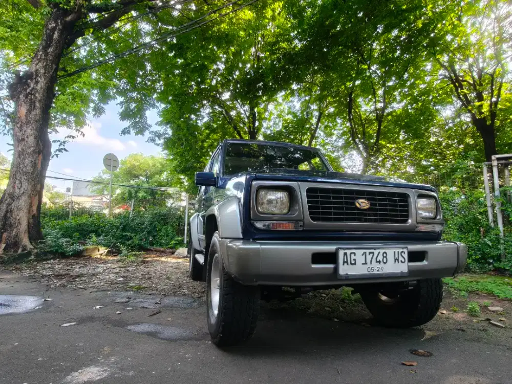 Daihatsu Feroza MT Istimewa Antik