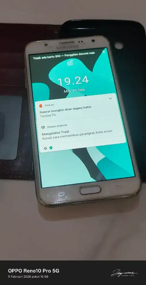 Samsung J7 ram 2/16 4G