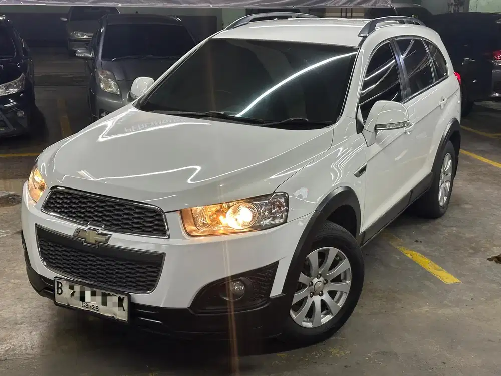 CHEVROLET CAPTIVA 2.0 FL2 AT DIESEL 2015 PUTIH