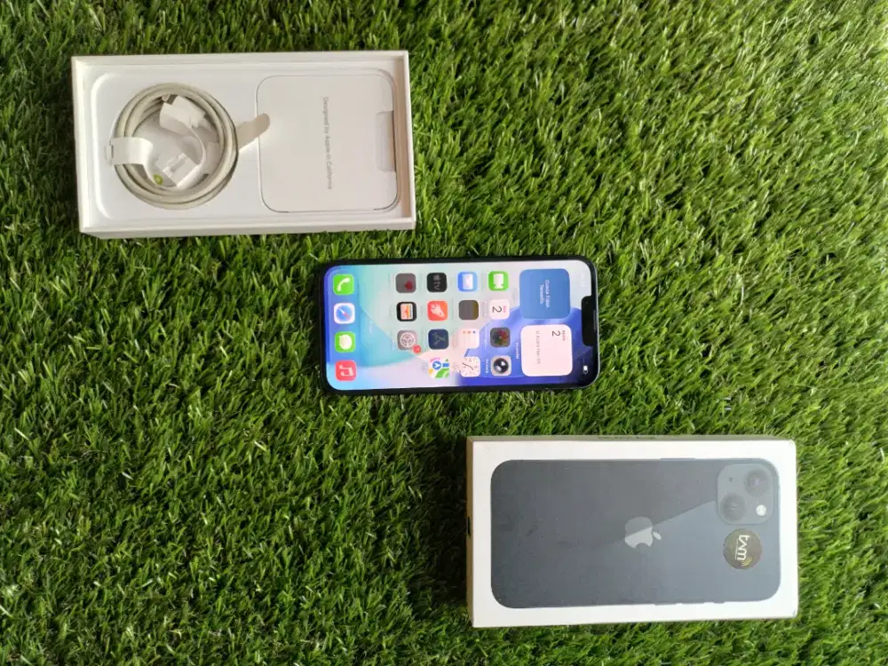 Iphone 13 128 Ibox Resmi indonesia Garansi On Maret
