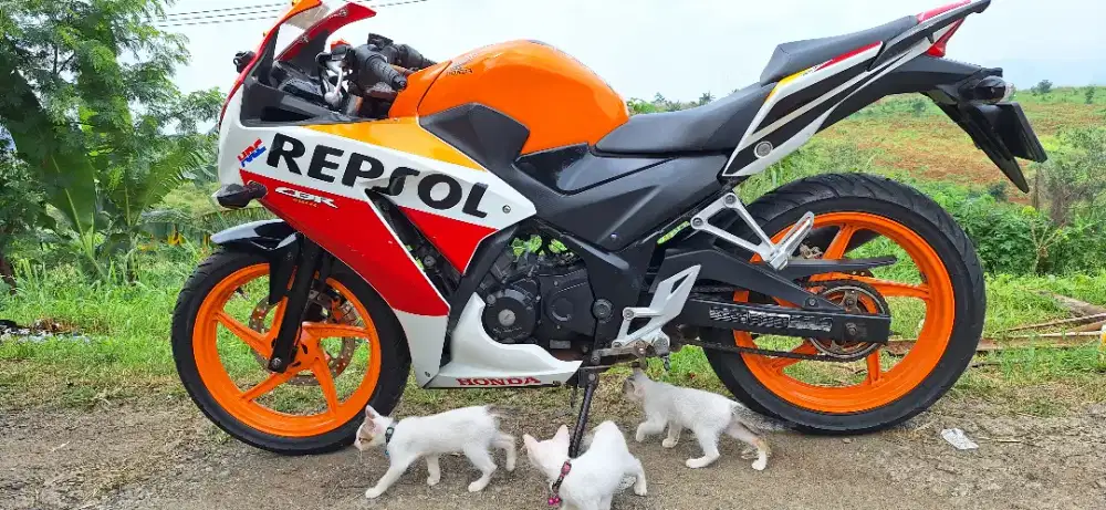 MOTOR SIAP PAKAI HONDA CBR 150 REPSOL 2015