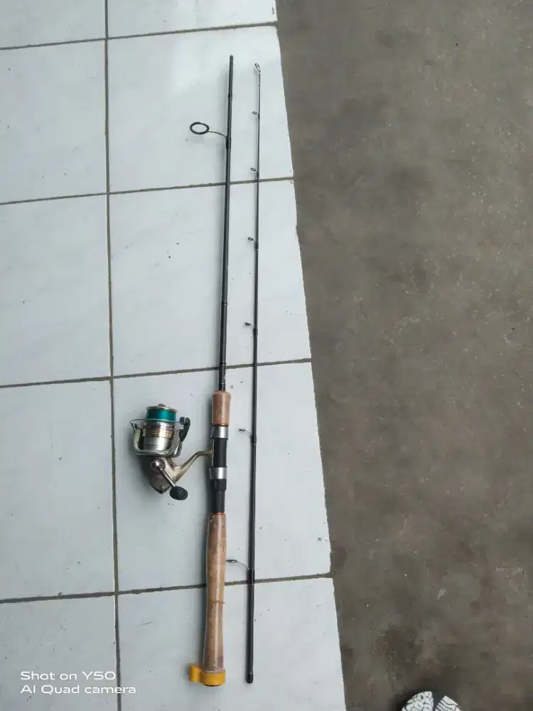 Satu set spek Galapung ikan