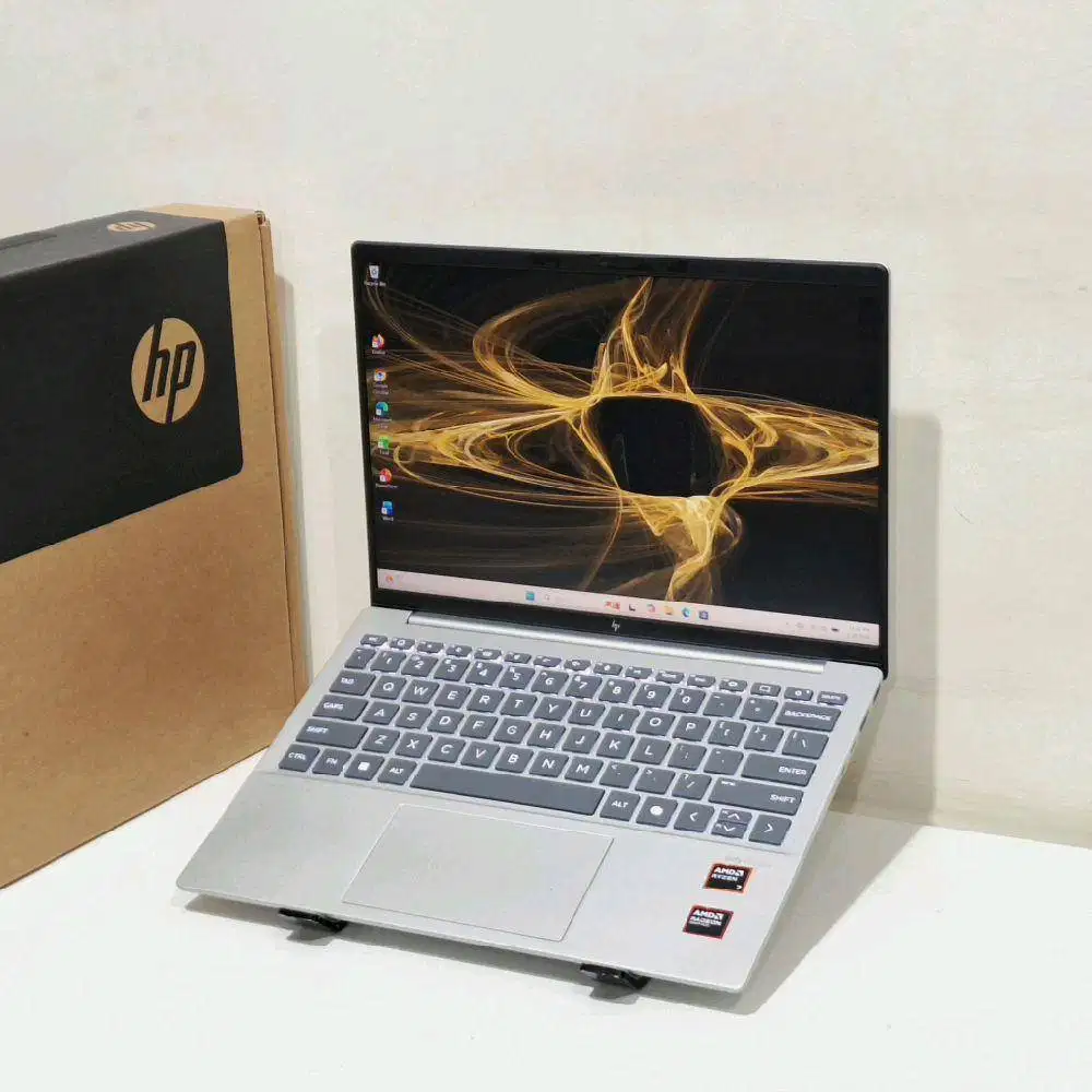 HP PAVILION AERO 13 BG0777AU RYZEN 7 8840U RAM 16GB SSD 1TB 13.3INCHI