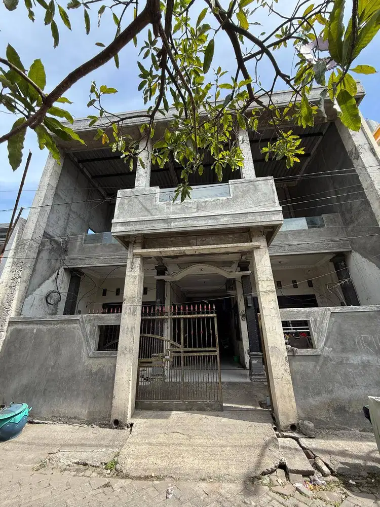 RUMAH DI KELURAHAN : SIMOMULYO BARU KECAMATAN : SUKOMANUNGGAL