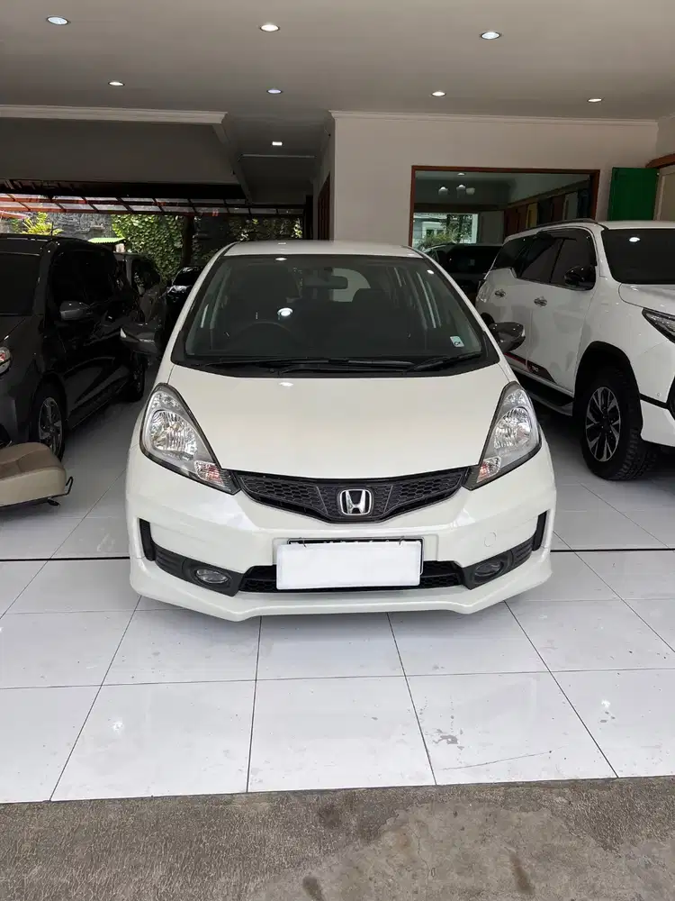 HONDA JAZZ ISTIMEWA SEKALI (low kaem!)